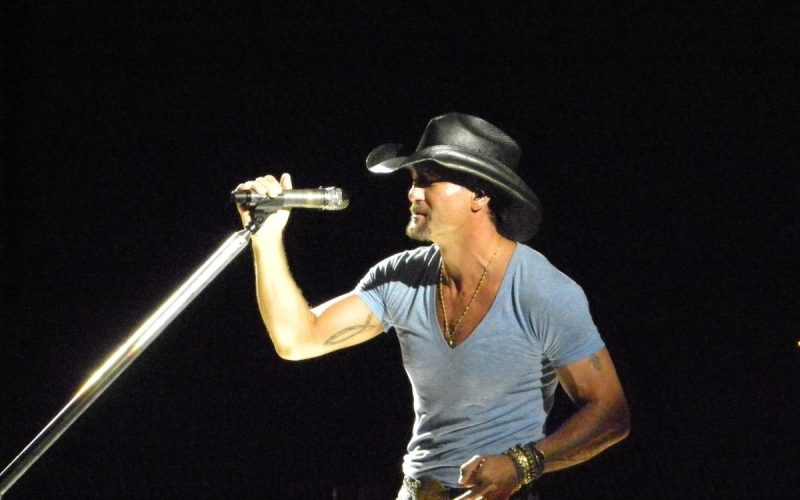 Tim McGraw’s Shocking Concert Cancellation: What’s Really Going On? 1 Tim McGraw’s Shocking Concert Cancellation: What’s Really Going On?